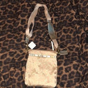 Coach satchel !! Never worn in perfect condition!!